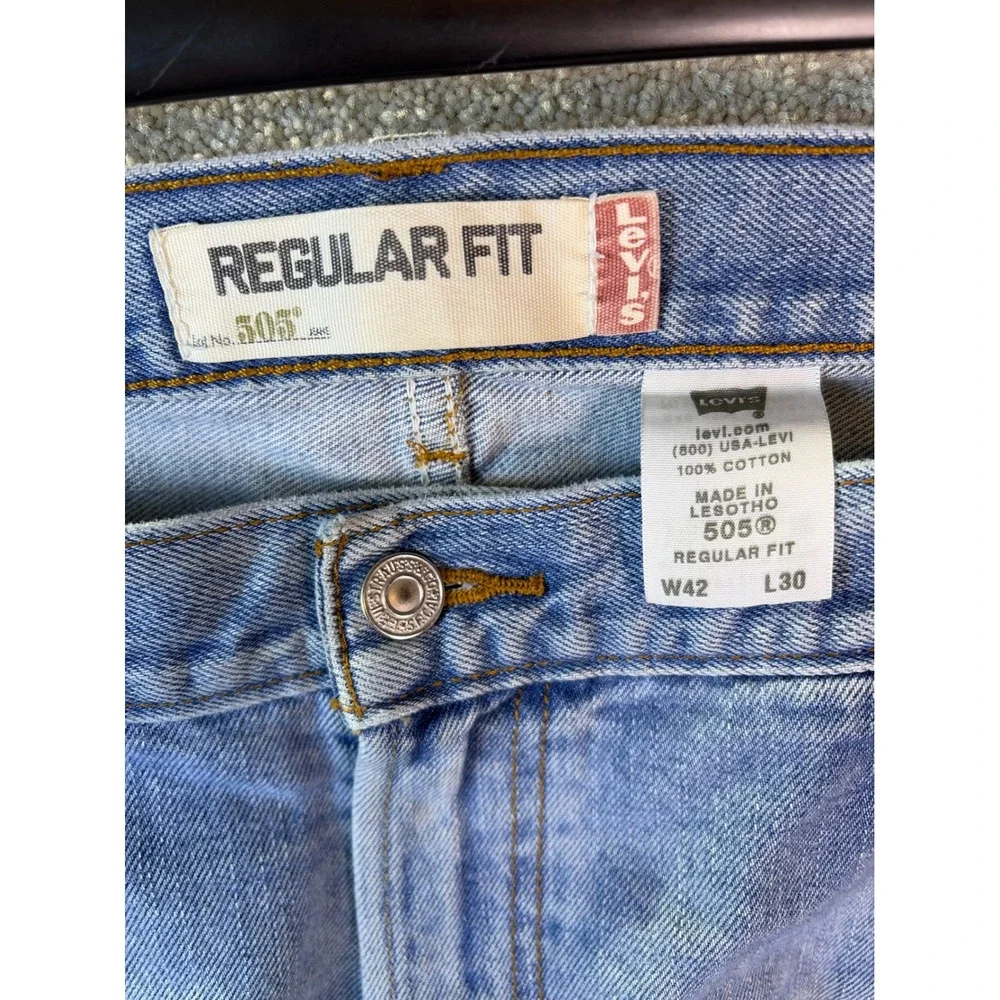 Vintage Levi's 505 Jeans Men's 42x30 Regular Straight Leg Blue Denim y2k
